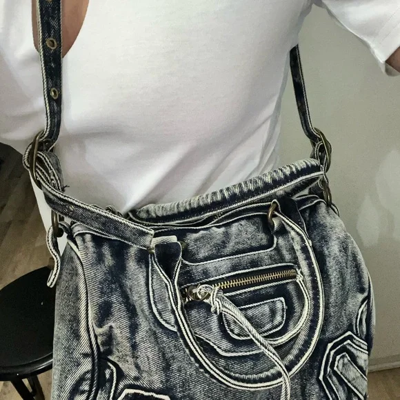 Denim Shoulder Bag
#balenciaga - Picture 6 of 10